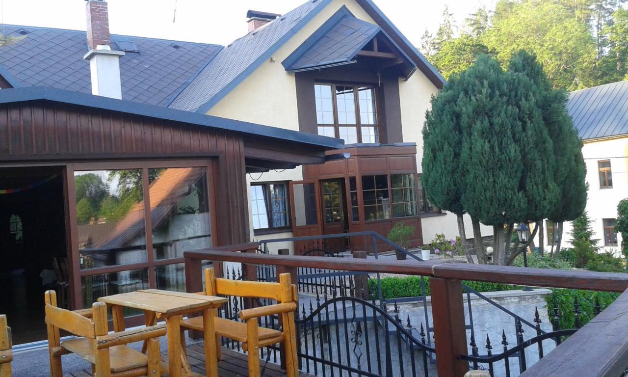 Ubytovani U Bohouse Їлемніце Екстер'єр фото